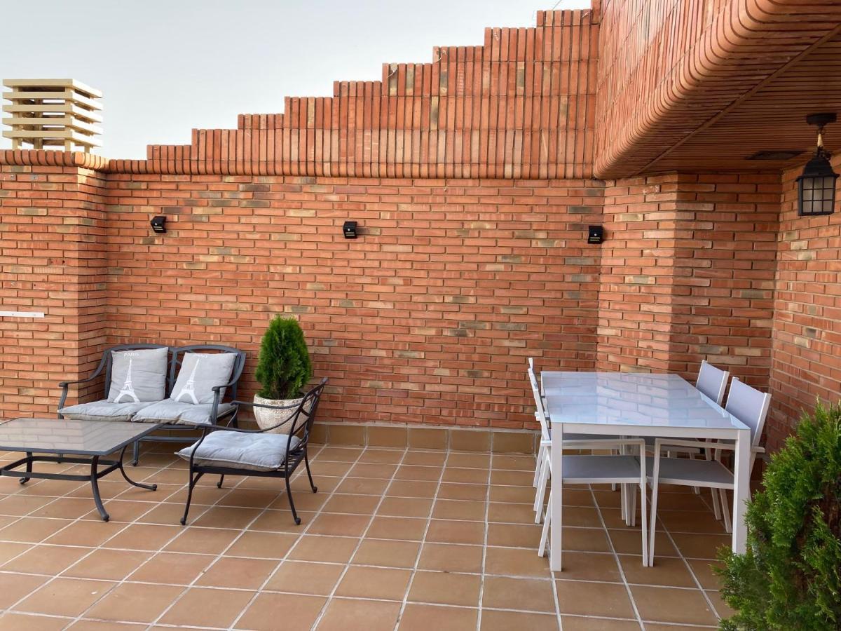 Teruelhome IV Atico Con Vistas Y Aparcamiento En El Centro Bagian luar foto